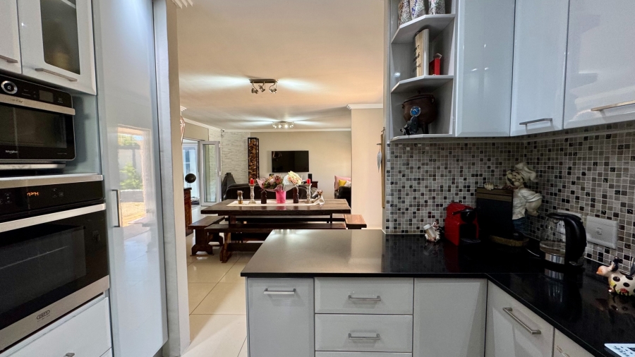 4 Bedroom Property for Sale in Strand South Western Cape